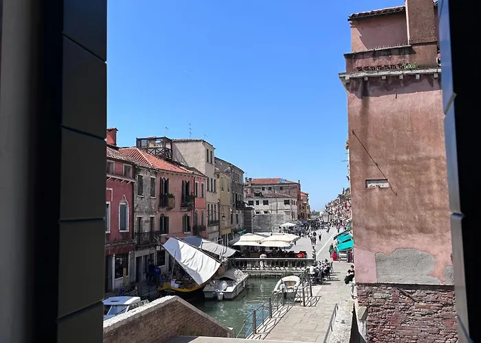 Ca' Elena Beautiful Canal View Biennale Apartment Venice