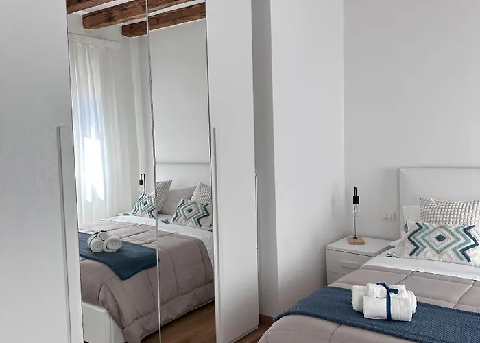 Apartment Ca' Elena Beautiful Canal View Biennale *